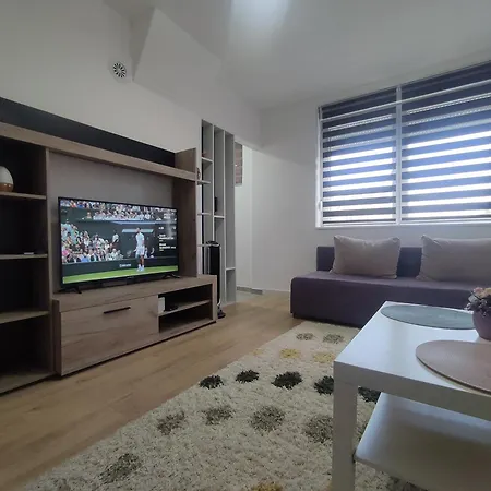 Pesacka Zona نوفي بازار